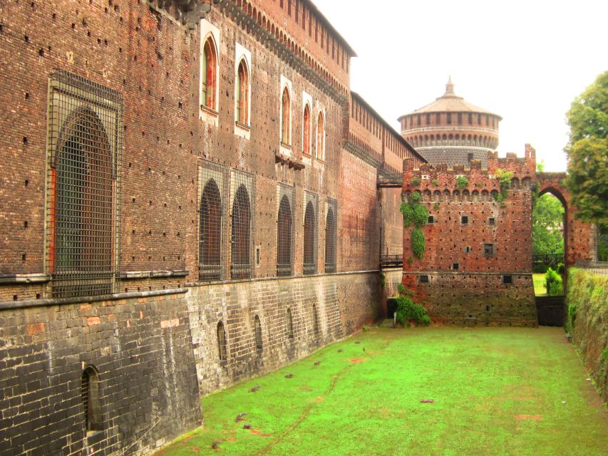 Milan: Sforza Castle and Michelangelo's Pietà Rondanini Tour - The guide is the real value