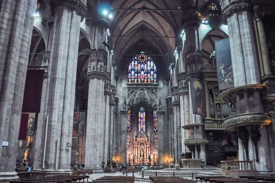 Milan Small Group: Duomo & Rooftop, Castle, Gelato Tasting - Via Dante, Cordusio, and the walk west