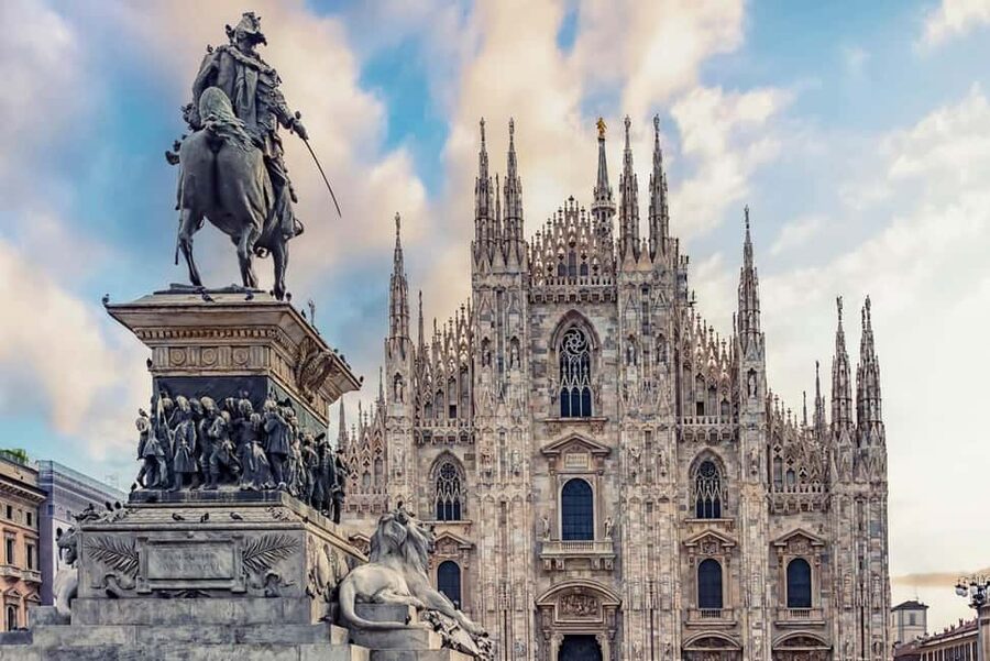 Milan Small Group: Duomo & Rooftop, Castle, Gelato Tasting - Sforza Castle and the end near Leonardo’s Last Supper