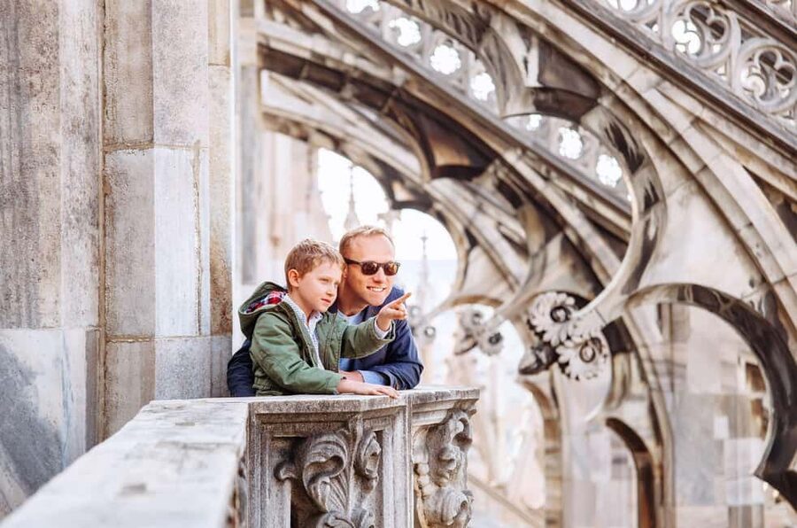 Milan Small Group: Duomo & Rooftop, Castle, Gelato Tasting - The Duomo: six centuries in one building