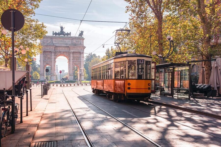 Milano: Highlights Private Tour, Duomo, Castle & Gelato - Galleria Vittorio Emanuele II is the grand indoor pause