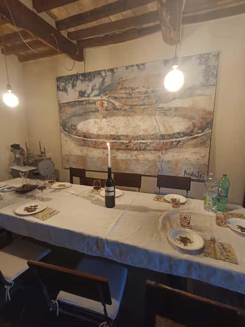 Montone: Medieval Dinner in Cardaneto Castle - A wine route through Umbria and Tuscany