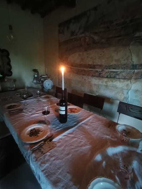 Montone: Pasta Making and Dinner at Cardaneto Castle - An Aperitivo Beside the Pool