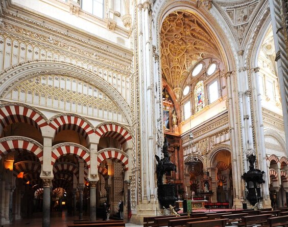 Mosque-Cathedral, Alcazar & Jewish Quarter with Tickets - Five things to know before you book