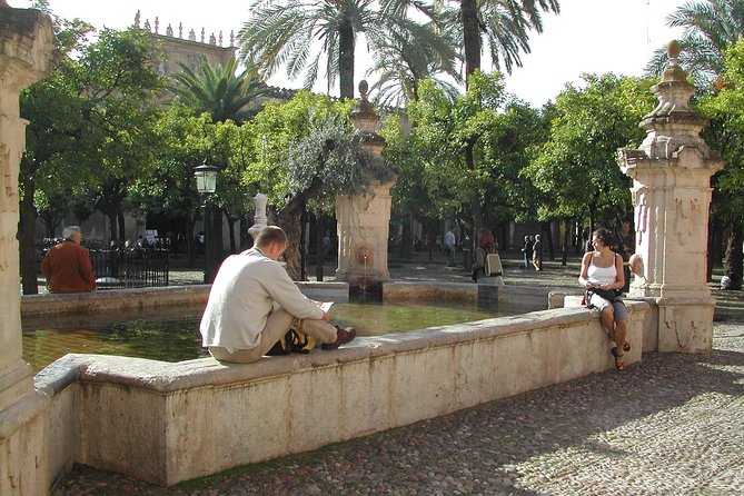 Mosque-Cathedral, Alcazar & Jewish Quarter with Tickets - Inside the Mosque-Cathedral