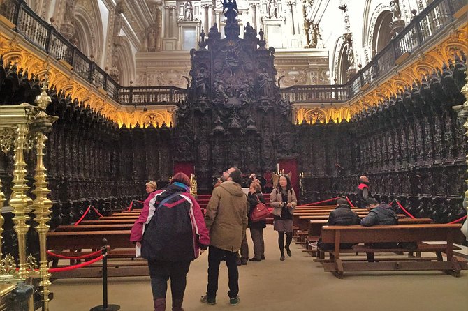 Mosque-Cathedral, Alcazar & Jewish Quarter with Tickets - Two guides can be useful, but not always smooth