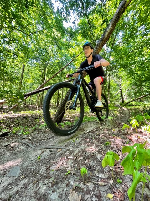Mountain Biking Full Day Trip to The Karlstejn Castle - Choosing your level of challenge