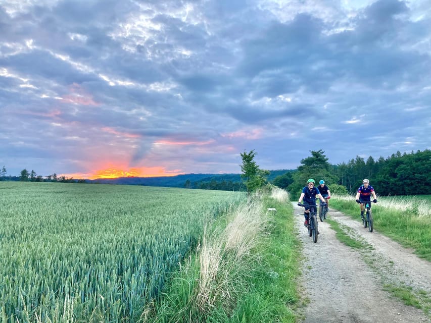 Mountain Biking Full Day Trip to The Karlstejn Castle - Starting with the right bike and route