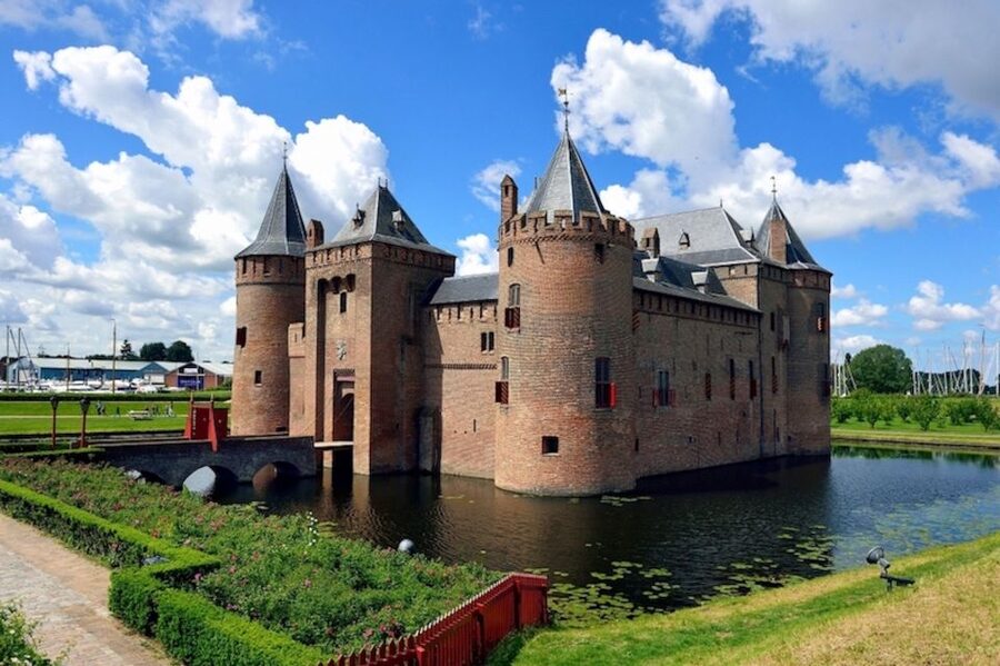 Muiden: Entry Ticket to Muiderslot Castle - Pierre Cuypers and the restored castle
