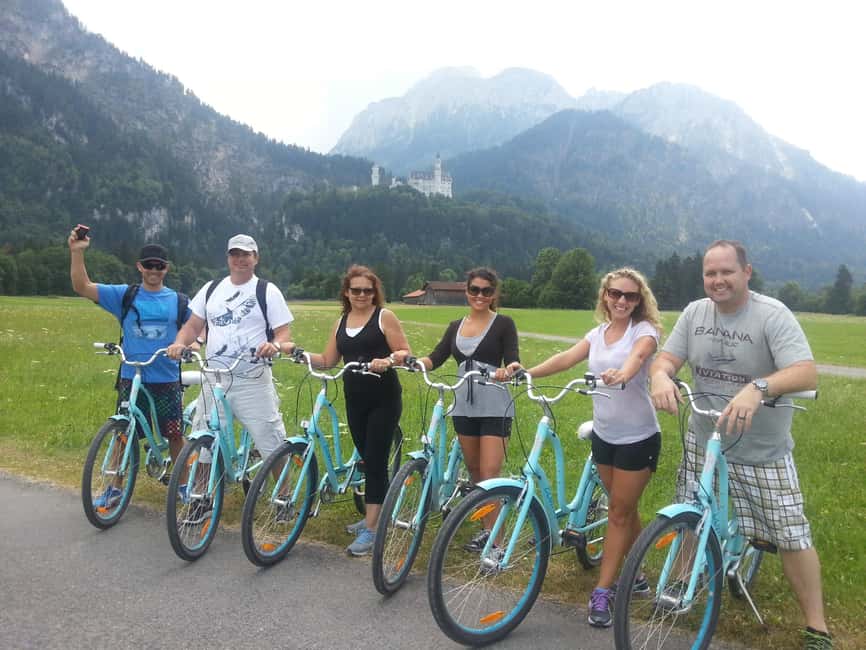 Munich: Neuschwanstein Castle by Bus with Alpine Bike Ride - Mary’s Bridge and the classic castle view