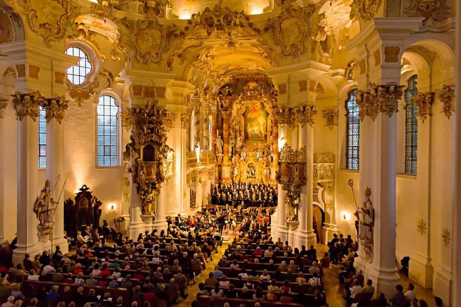 Munich: Neuschwanstein Castle Chinese Day Tour - Neuschwanstein is worth the time, with planning required
