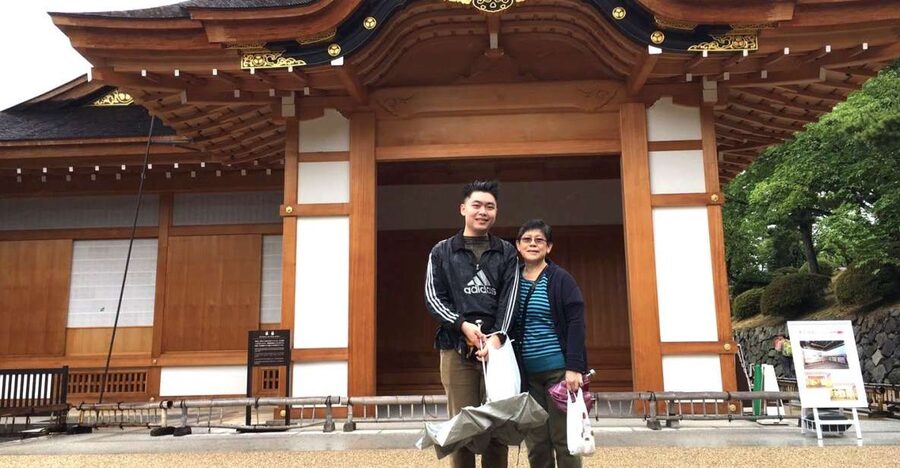 Nagoya: Full-Day Tour of Castle& Toyota Commemorative Museum - Meeting your guide inside JR Nagoya Station