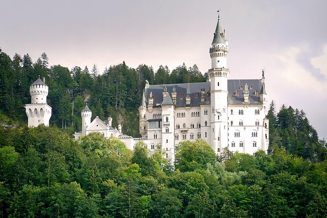 Neuschwanstein Castle and Linderhof Palace Day Trip from Munich - Winter conditions and physical effort