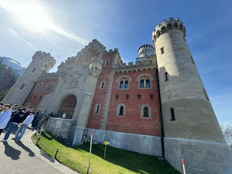 Neuschwanstein Castle Skip-the-Line Ticket with Audio Guide - What the skip-the-line ticket really saves