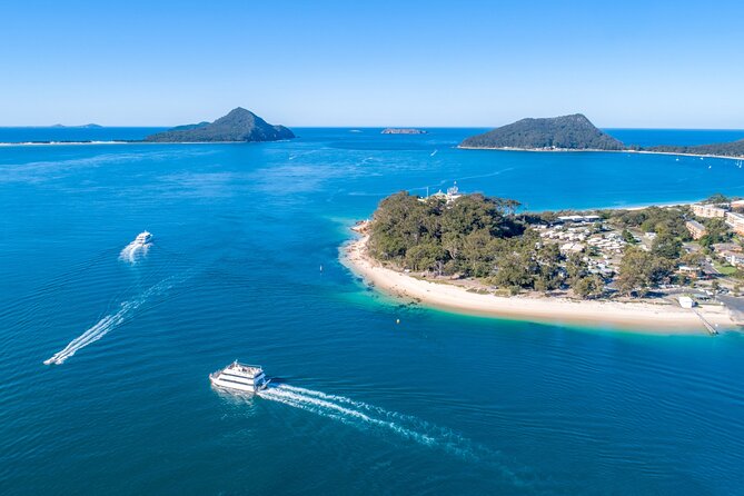 Newcastle: Port Stephens day tour. Dolphins, hike, swim. - A guide-led day with a personal feel