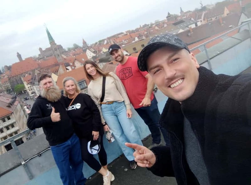 Nuremberg:Complete Tour! Castle/Old Town/World War history - Walking through the old town and three major churches