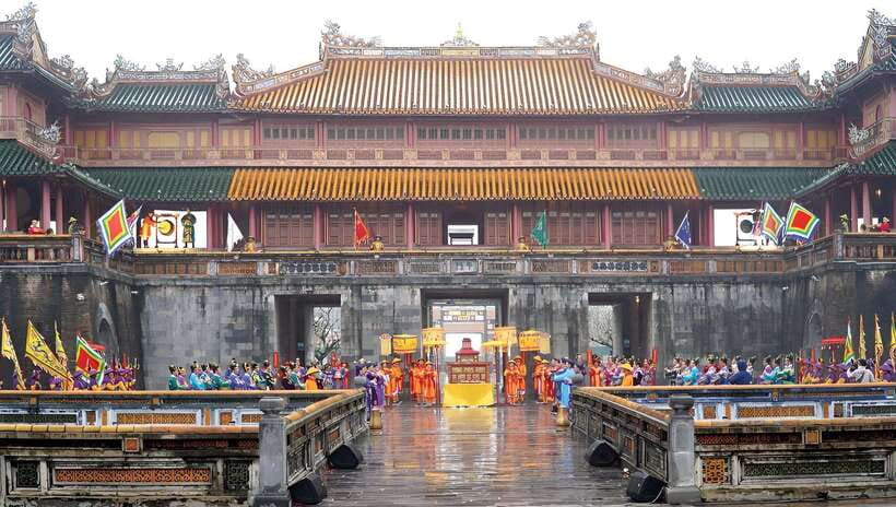 Official Hue: Dragon Boat, Imperial Citadel, & Market tour - Thien Mu Pagoda and the calm riverside stop
