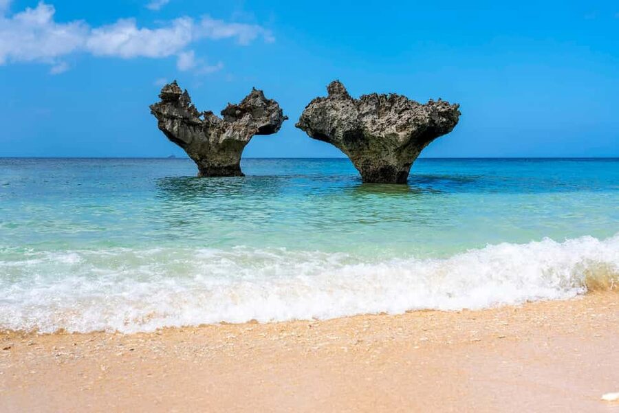 Okinawa Full Tour: Castle, Manza, Kouri, Aquarium & American - Why this private tour works well in Okinawa