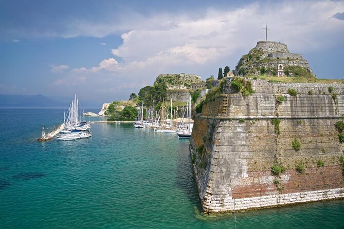 Old fortress and Corfu Old Town: History and culture - Key points at a glance