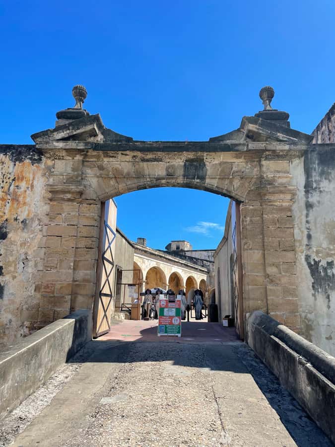 Old San Juan: San Cristobal Castle and Old Town Walking Tour - Key points to know before you go