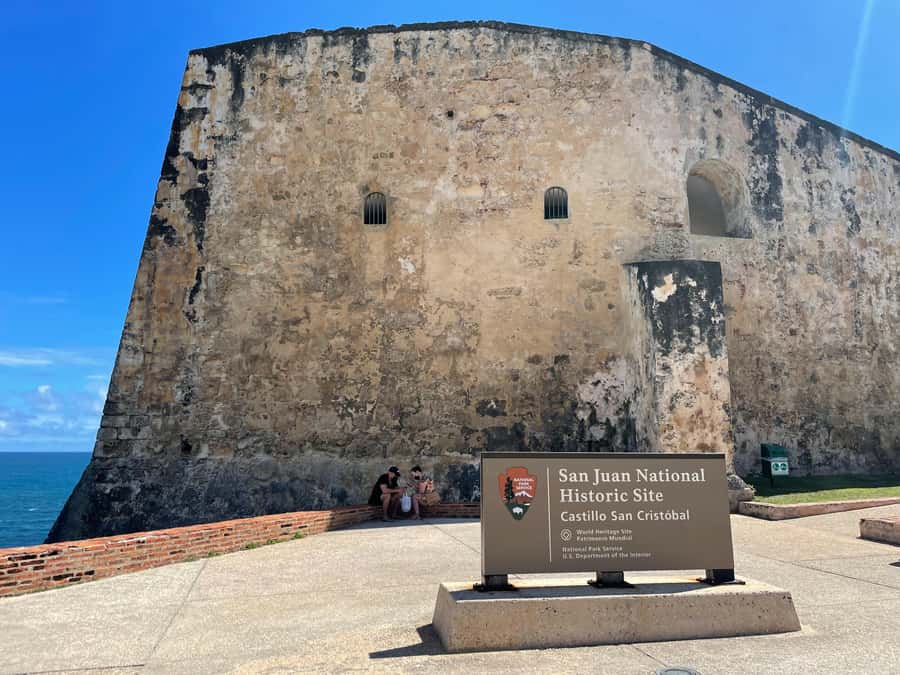 Old San Juan: San Cristobal Castle and Old Town Walking Tour - What strong guides add to the castle visit