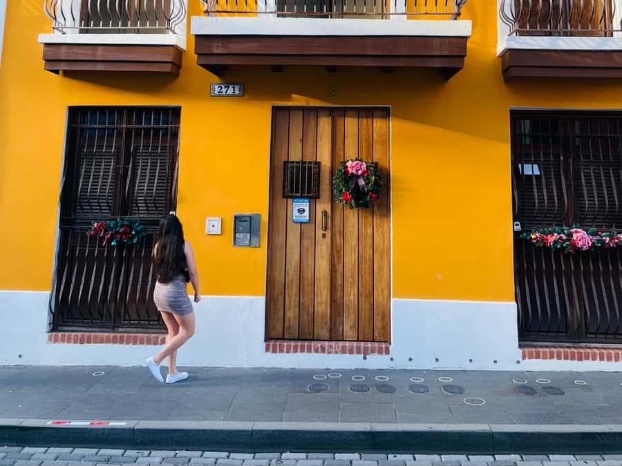 Old San Juan: San Cristobal Castle and Old Town Walking Tour - Walking from the fort into Old San Juan