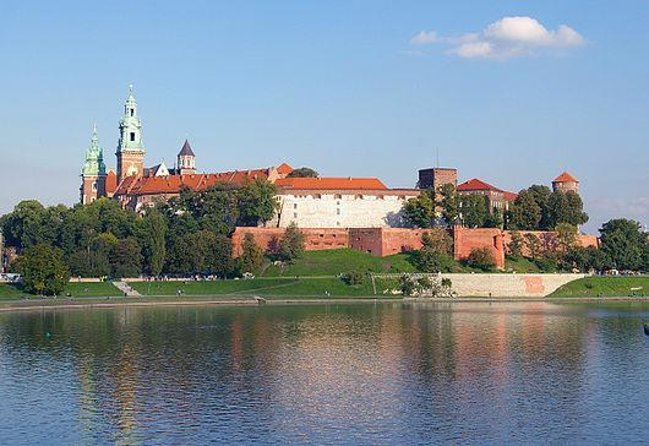 Old Town Krakow & Wawel Castle Walking Tour - Key points to know before you go