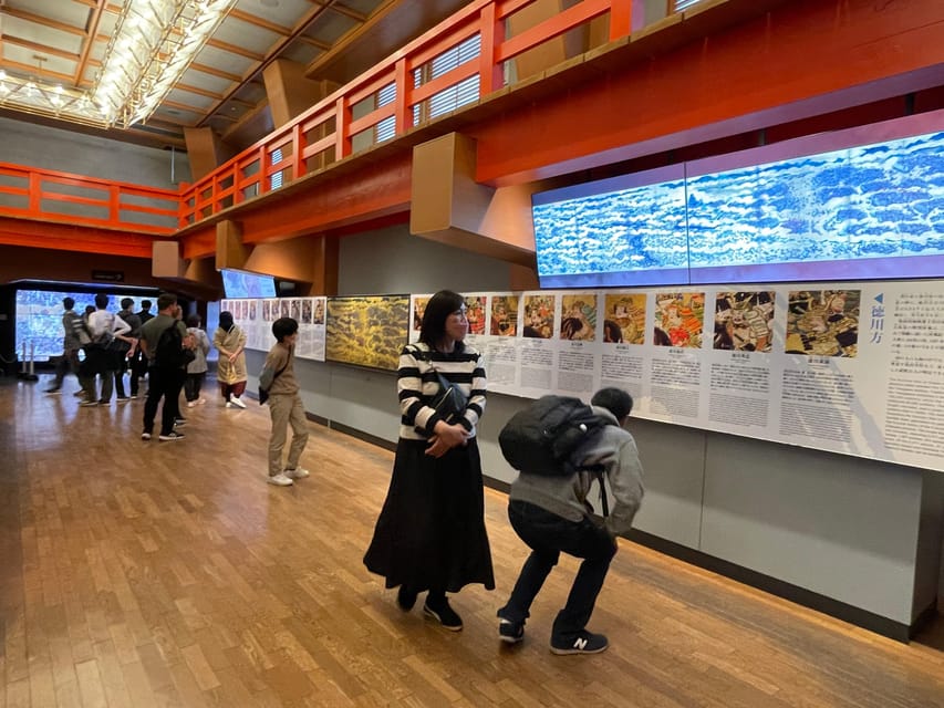 Osaka Castle Guided Tour - Understanding the battles and the samurai era