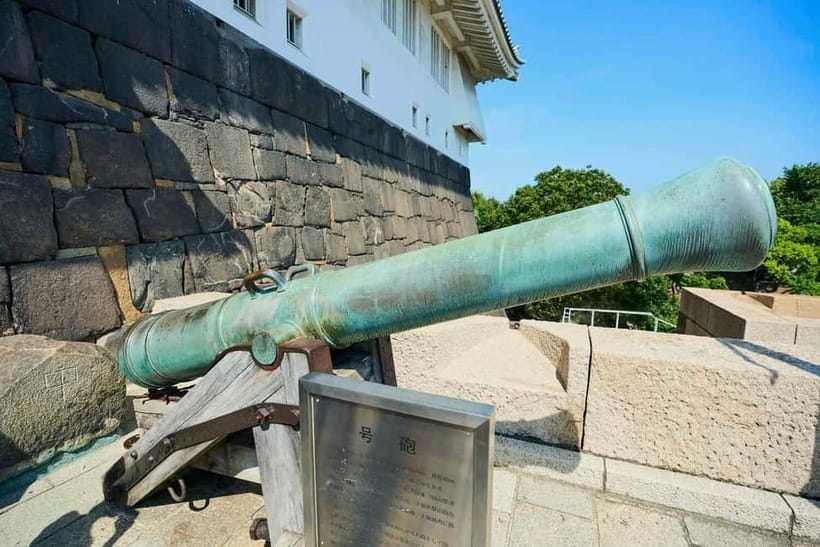 Osaka: Castle History Walking Tour / Castle Tower Admission - Key points to know before booking