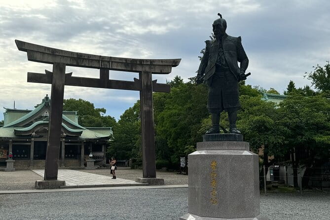 Osaka: Explore Every Bit of Osaka Castle in 3 Hours - Why Osaka Castle is better with a guide
