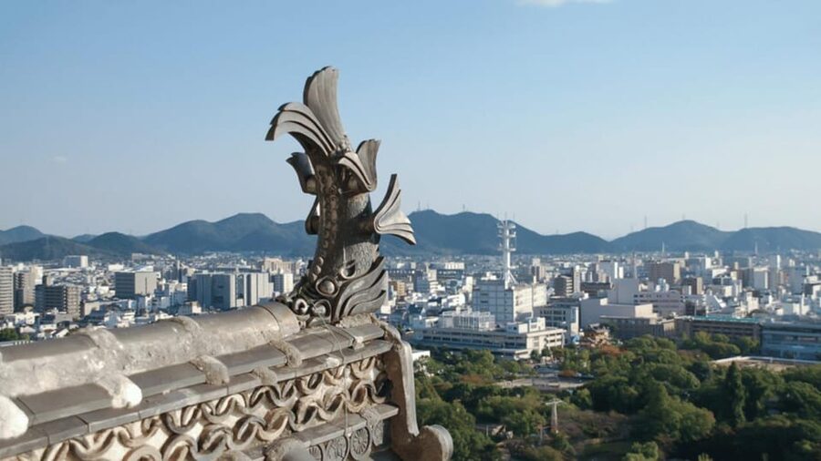 Osaka/kyoto: Himeji Castle, Kobe. Luxury Day Trip with Guide - Entering Himeji Castle