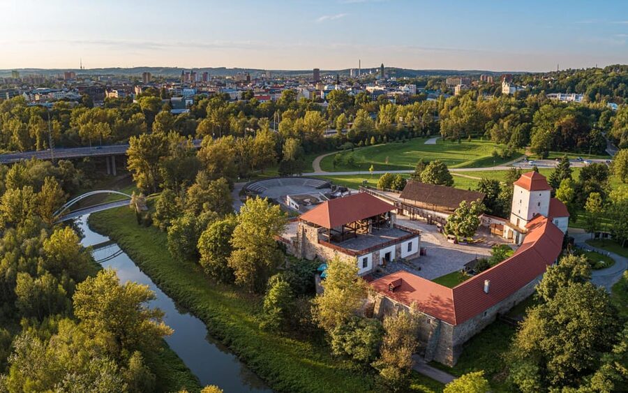 Ostrava: Entrance to Silesian Ostrava Castle - Exhibitions that explain more than the building