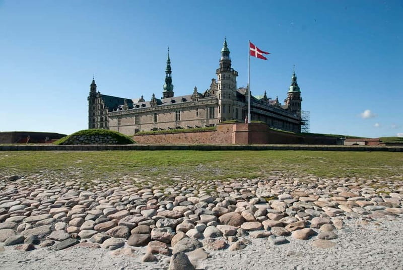 Out of Copenhagen; 2x Castles, Cathedral & (Viking Ships) - Key points at a glance