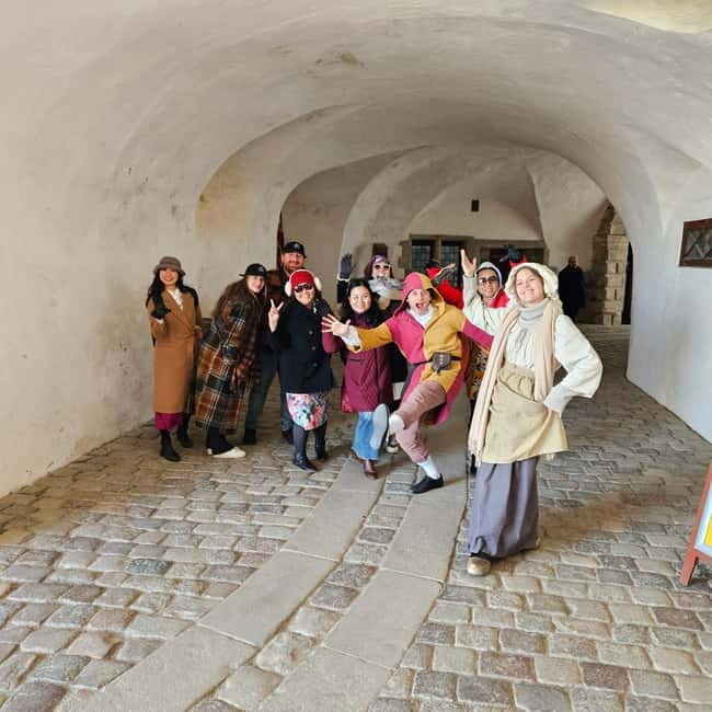Out of Copenhagen; 2x Castles, Cathedral & (Viking Ships) - Who should book this tour?