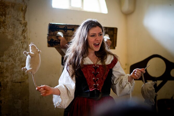 Oxford Castle and Prison: Guided Tour - St. George’s Tower and the price of the climb
