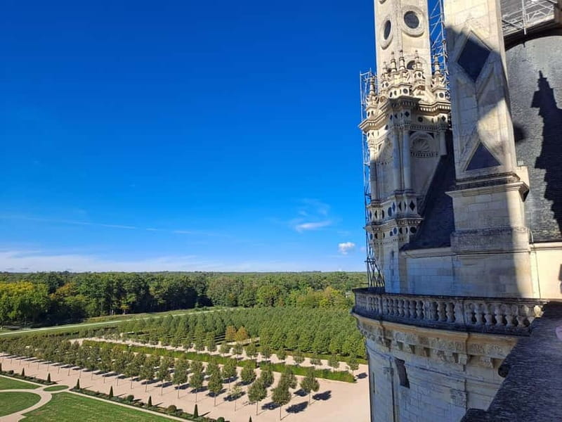 Paris: Loire Valley Castles Tour with Chambord & Chenonceau - Chenonceau: the graceful first stop