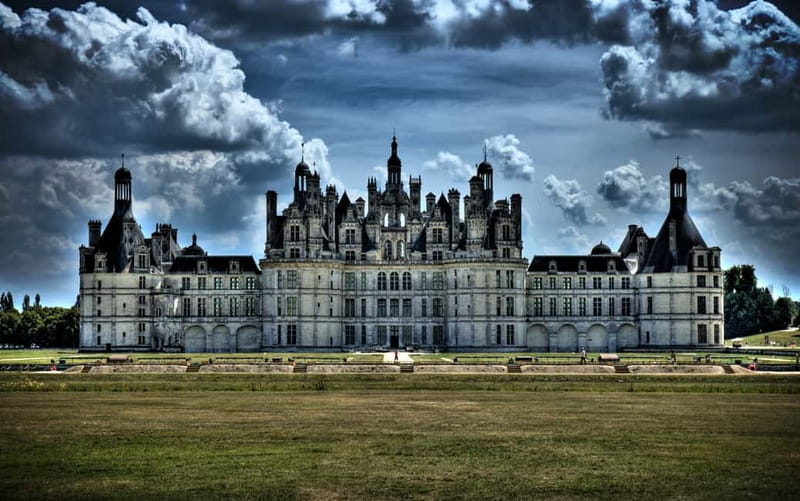 Paris: Loire Valley Castles Tour with Wine Tasting - Chambord: royal ambition in stone