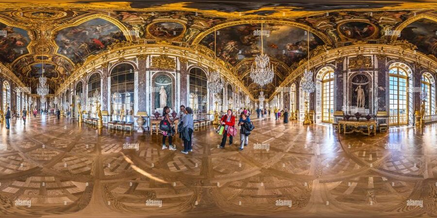 PARIS: Private transfer Château Versailles van 7 people 4H - Who will get the most from this transfer