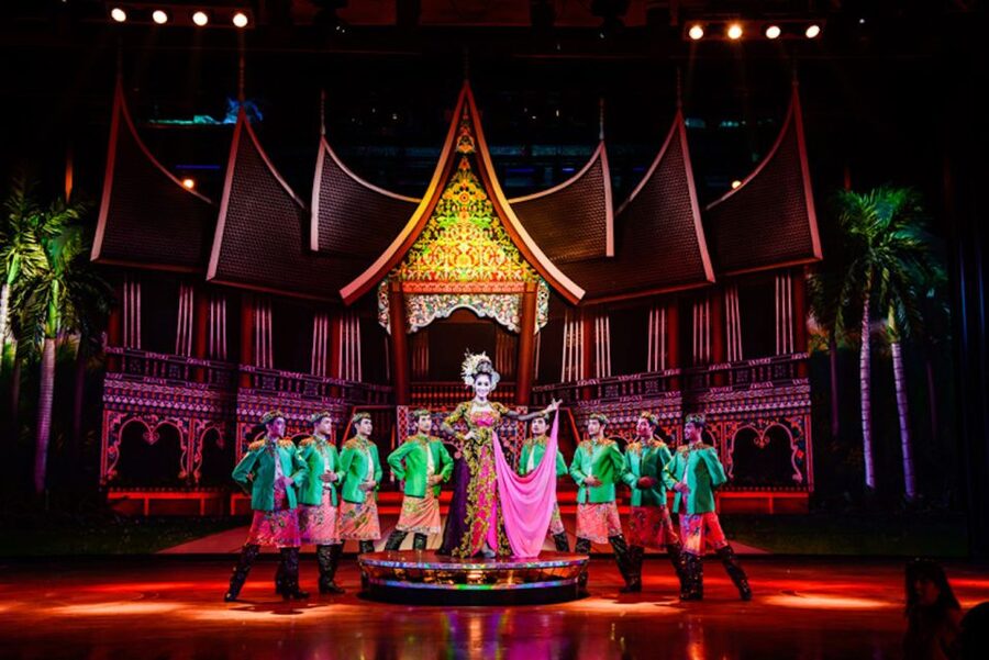 Pattaya: Alcazar Cabaret Discounted Admission Ticket - The 75-minute program, act by act