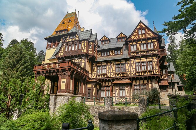 Peles and Cantacuzino Castles Small Group Day Tour from Brasov - What this Brasov castle tour actually delivers