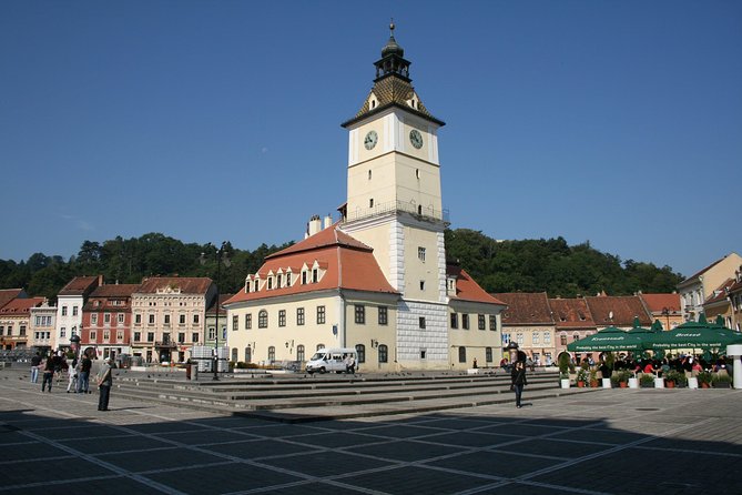 Peles Castle, Bran Castle and Brasov from Bucharest - Eating near Bran and handling the long day