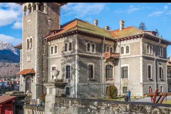 Peles Castle, Cantacuzino Castle and Bran Castle Tour From Brasov - What to bring and how to pace yourself