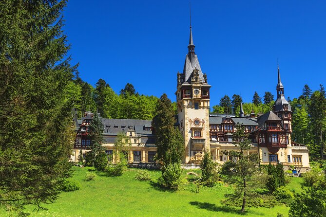 Peles Castle, Dracula Castle and Brasov old town - private tour from Bucharest - Key points at a glance