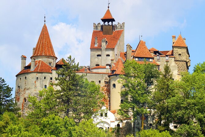 Peles Castle, Dracula Castle and Brasov old town - private tour from Bucharest - Pelisor Castle and the royal complex