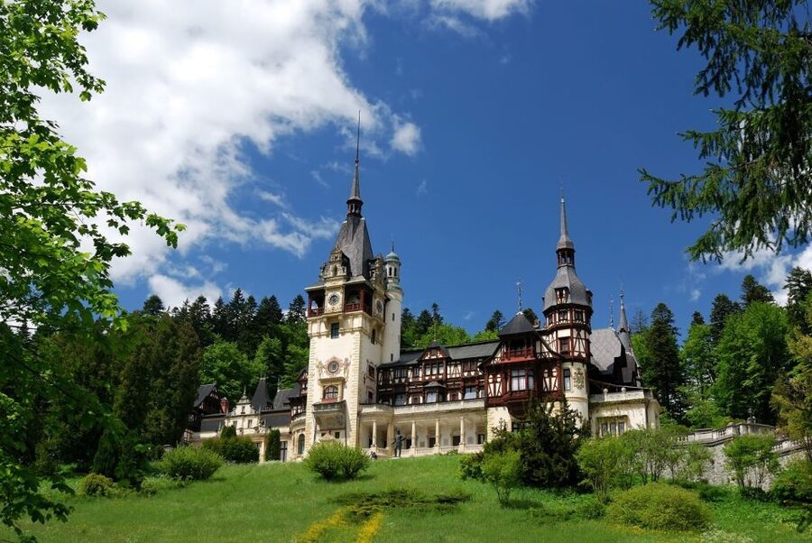 Peles Castle & Wine Tasting Tour - Full-Day from Bucharest - Key points at a glance