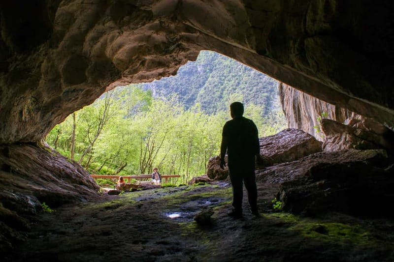 "Pëllumbas Cave, Erzeni Canyon & Petrelë Fortress Excursion" - Why this day trip works so well from Tirana
