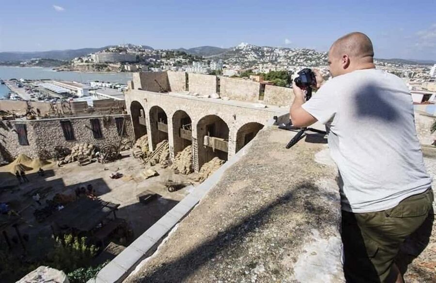 Peñíscola Day Tour: Game of Thrones, Castle Lunch, & Beach Time - Guide quality and group atmosphere