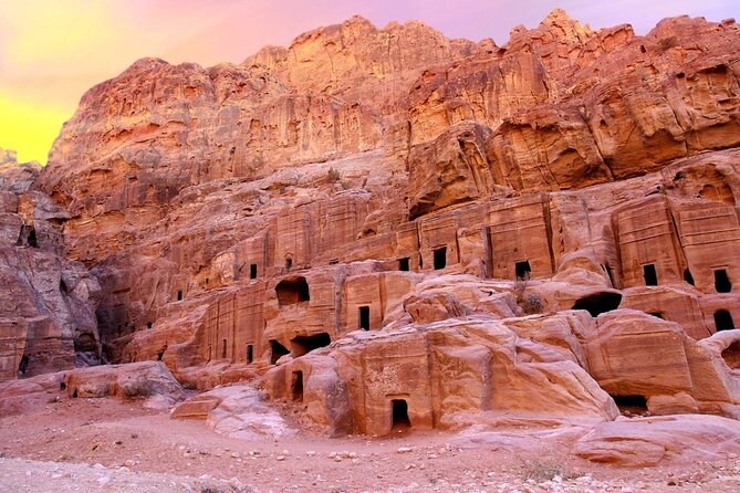 Petra, Little Petra and Shobak Castle - Private Tour From Amman - What four hours at Petra really gives you