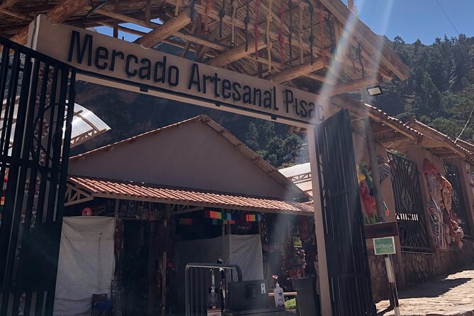 Pisac Indian Market and Ollantaytambo Fortress with Lunch - Who should book this day?