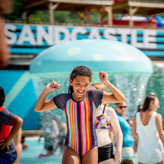 Pittsburgh, PA: Sandcastle Waterpark Entry Ticket - Mon Tsunami Wave Pool and the four-pool lineup